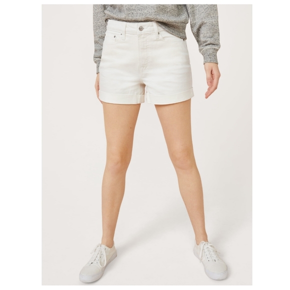 Free Assembly Women's Cuffed Rolled Jean Shorts - Picture 3 of 10
